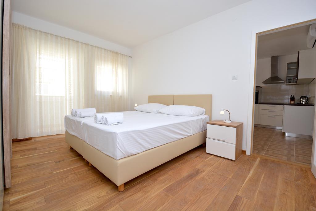 Old Town Twins Apartment