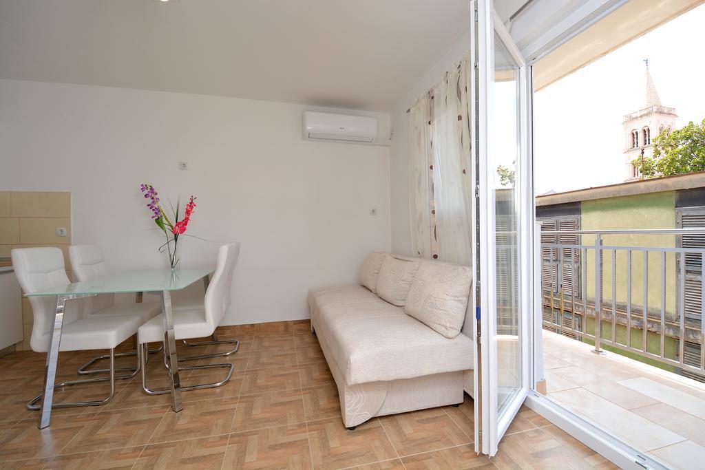 Old Town Twins Apartment